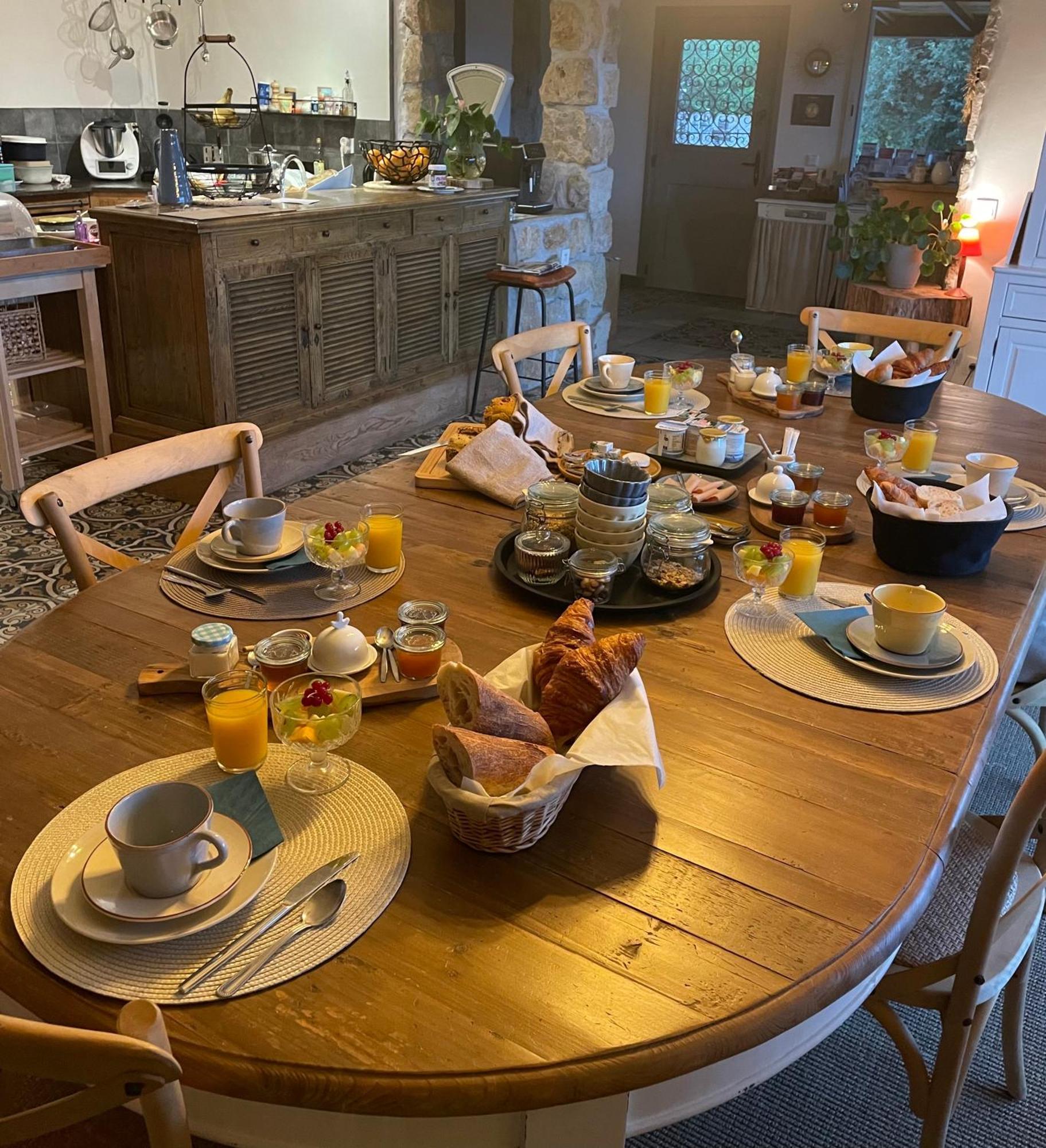 Au Pied Des Baous Bed & Breakfast Vence Bagian luar foto